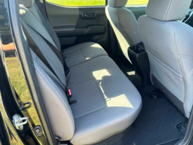 Чорний Тойота Такома, об'ємом двигуна 2.7 л та пробігом 38 тис. км за 10400 $, фото 8 на Automoto.ua