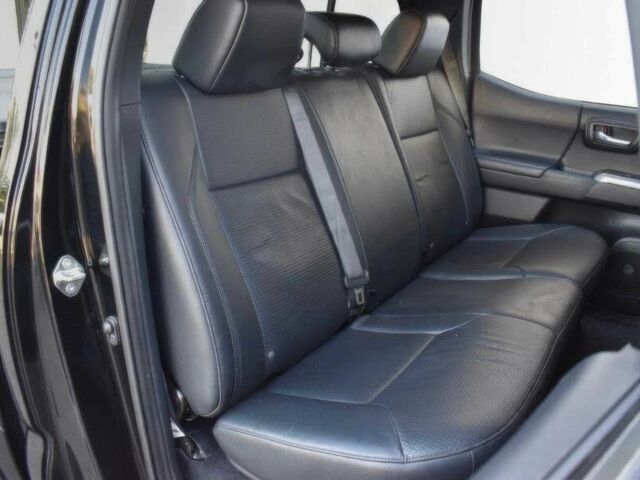 Черный Тойота Такома, объемом двигателя 3.5 л и пробегом 30 тыс. км за 27100 $, фото 10 на Automoto.ua