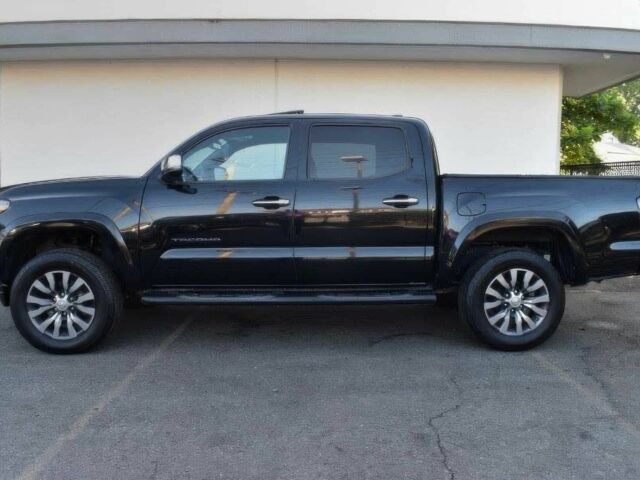 Черный Тойота Такома, объемом двигателя 3.5 л и пробегом 30 тыс. км за 27100 $, фото 3 на Automoto.ua