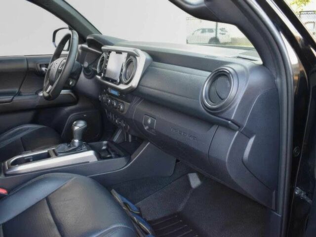 Черный Тойота Такома, объемом двигателя 3.5 л и пробегом 30 тыс. км за 27100 $, фото 9 на Automoto.ua