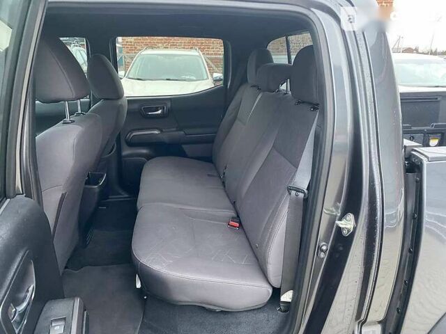 Тойота Такома, объемом двигателя 3.5 л и пробегом 66 тыс. км за 36500 $, фото 23 на Automoto.ua