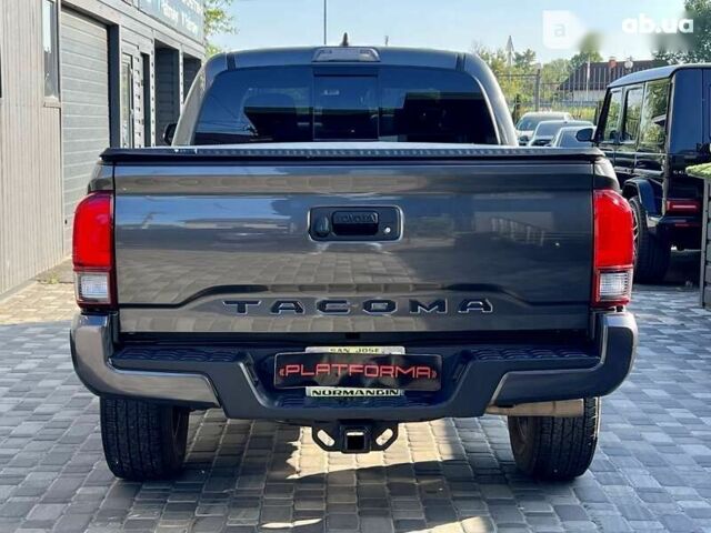 Тойота Такома, объемом двигателя 3.5 л и пробегом 35 тыс. км за 35900 $, фото 8 на Automoto.ua