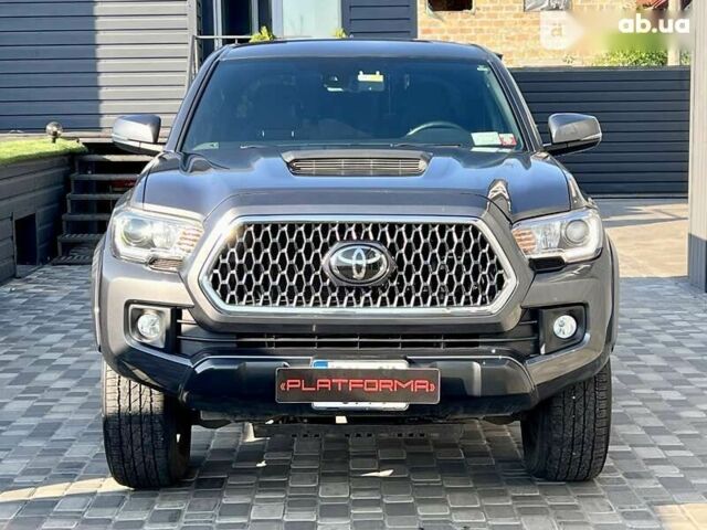 Тойота Такома, объемом двигателя 3.5 л и пробегом 35 тыс. км за 35900 $, фото 1 на Automoto.ua