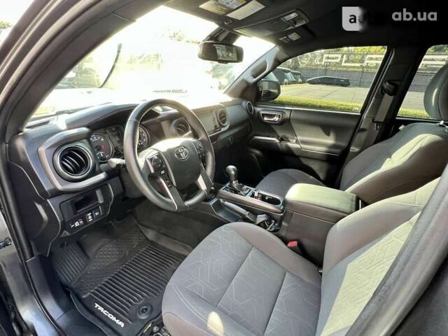 Тойота Такома, объемом двигателя 3.5 л и пробегом 35 тыс. км за 35900 $, фото 22 на Automoto.ua