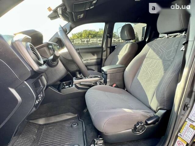 Тойота Такома, объемом двигателя 3.5 л и пробегом 35 тыс. км за 35900 $, фото 21 на Automoto.ua