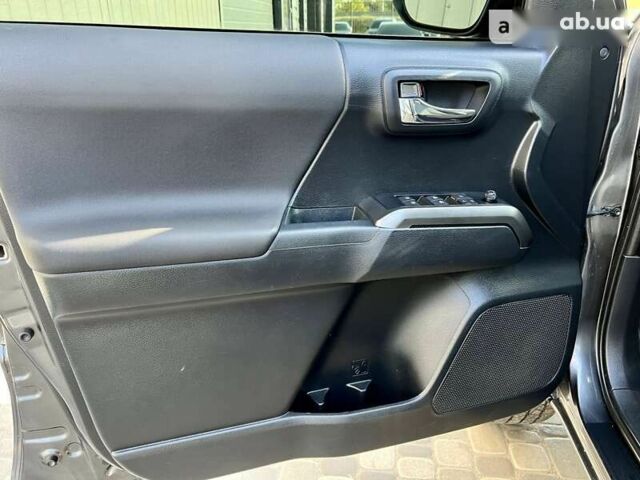 Тойота Такома, объемом двигателя 3.5 л и пробегом 35 тыс. км за 35900 $, фото 14 на Automoto.ua