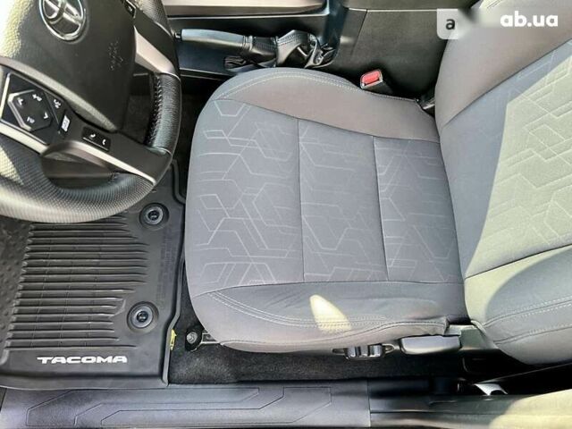 Тойота Такома, объемом двигателя 3.5 л и пробегом 35 тыс. км за 35900 $, фото 19 на Automoto.ua