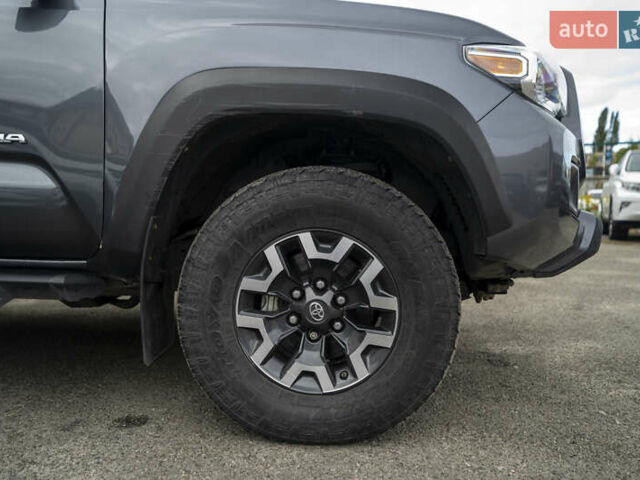 Сірий Тойота Такома, об'ємом двигуна 3.46 л та пробігом 55 тис. км за 24900 $, фото 5 на Automoto.ua