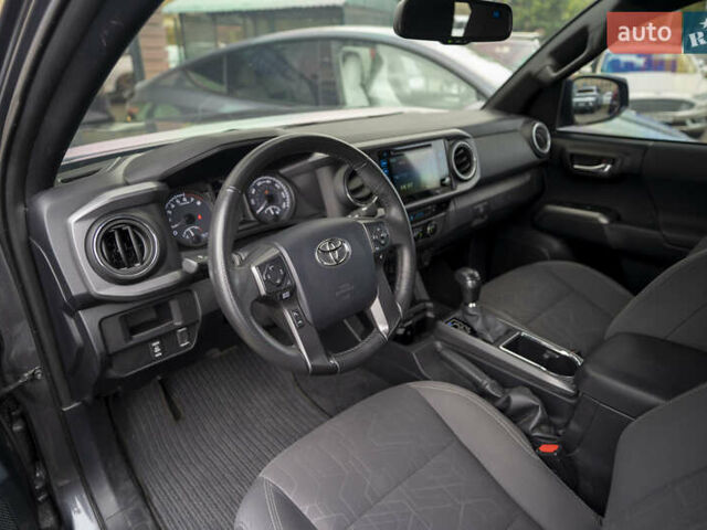 Сірий Тойота Такома, об'ємом двигуна 3.46 л та пробігом 55 тис. км за 24900 $, фото 23 на Automoto.ua