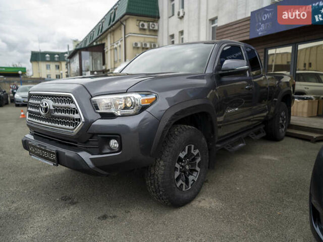 Сірий Тойота Такома, об'ємом двигуна 3.46 л та пробігом 55 тис. км за 24900 $, фото 2 на Automoto.ua