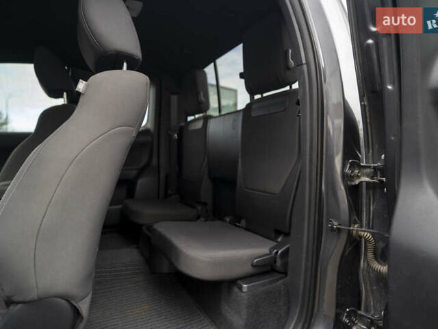 Сірий Тойота Такома, об'ємом двигуна 3.46 л та пробігом 55 тис. км за 24900 $, фото 26 на Automoto.ua