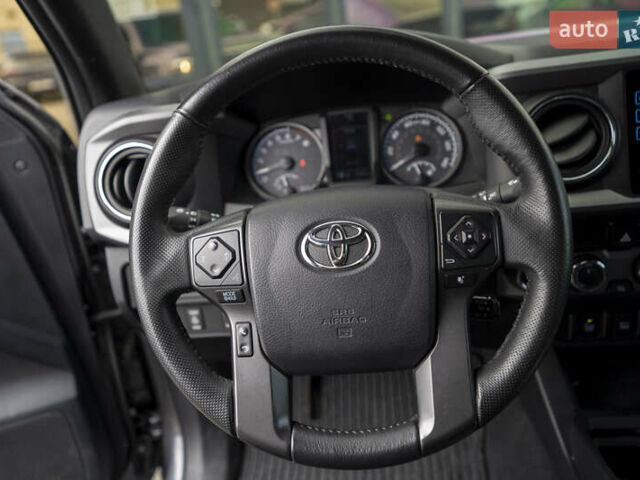 Сірий Тойота Такома, об'ємом двигуна 3.46 л та пробігом 55 тис. км за 24900 $, фото 35 на Automoto.ua