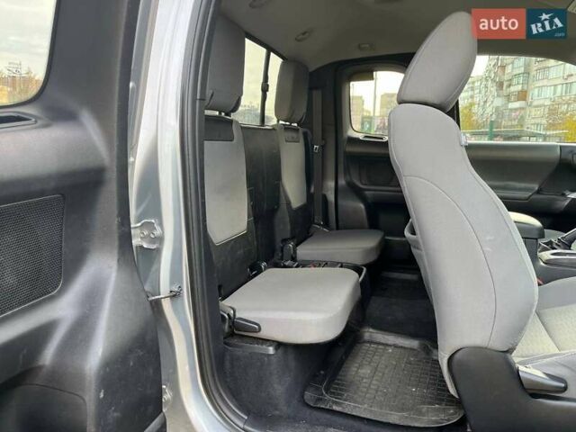 Серый Тойота Такома, объемом двигателя 3.46 л и пробегом 227 тыс. км за 18790 $, фото 9 на Automoto.ua