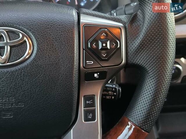 Серый Тойота Такома, объемом двигателя 3.46 л и пробегом 227 тыс. км за 18990 $, фото 24 на Automoto.ua