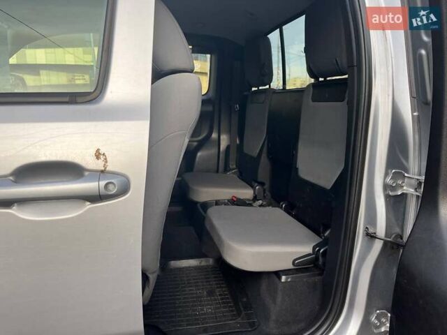 Серый Тойота Такома, объемом двигателя 3.46 л и пробегом 227 тыс. км за 18790 $, фото 8 на Automoto.ua