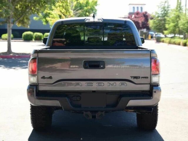 Серый Тойота Такома, объемом двигателя 3.5 л и пробегом 31 тыс. км за 19000 $, фото 4 на Automoto.ua