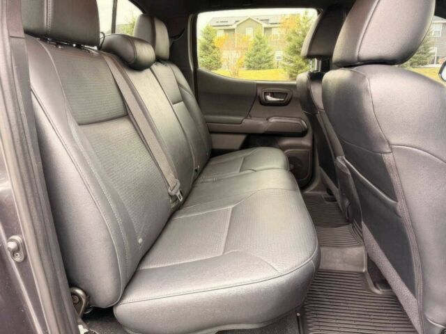 Серый Тойота Такома, объемом двигателя 3.5 л и пробегом 10 тыс. км за 23000 $, фото 10 на Automoto.ua