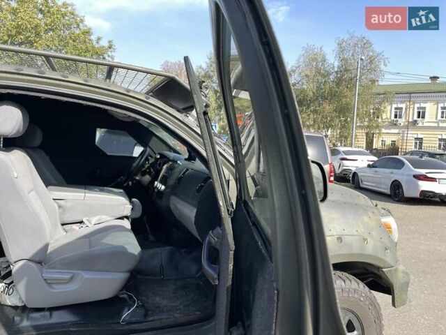 Белый Тойота Тундра, объемом двигателя 4 л и пробегом 496 тыс. км за 24500 $, фото 14 на Automoto.ua