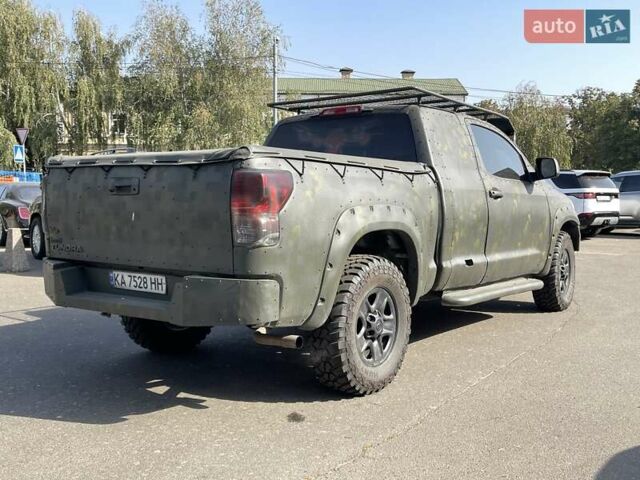 Белый Тойота Тундра, объемом двигателя 4 л и пробегом 496 тыс. км за 24500 $, фото 7 на Automoto.ua