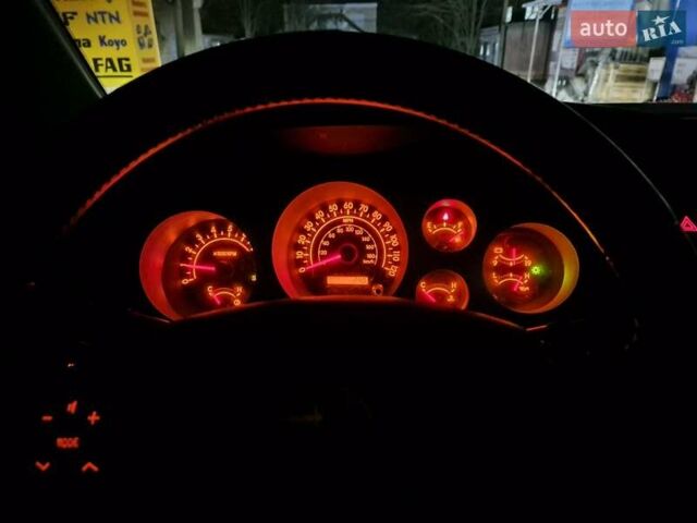 Белый Тойота Тундра, объемом двигателя 5.66 л и пробегом 150 тыс. км за 25000 $, фото 11 на Automoto.ua