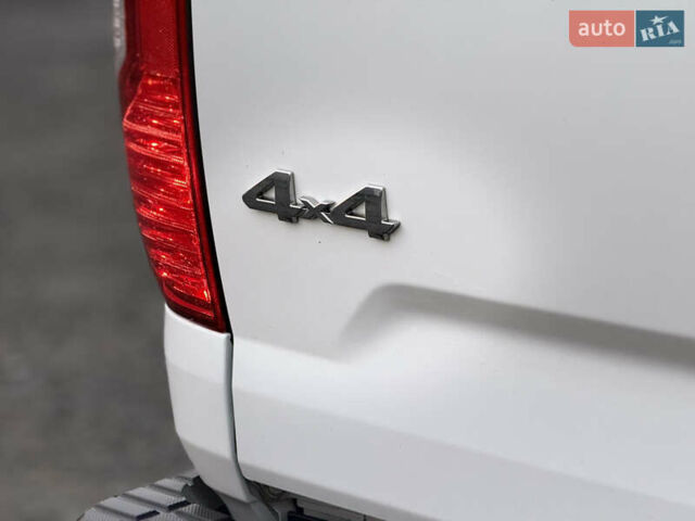 Белый Тойота Тундра, объемом двигателя 4.7 л и пробегом 120 тыс. км за 31500 $, фото 40 на Automoto.ua