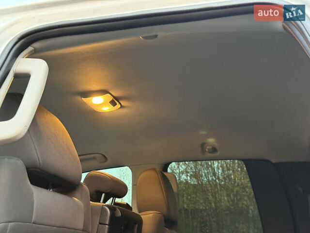 Белый Тойота Тундра, объемом двигателя 4.7 л и пробегом 120 тыс. км за 31500 $, фото 49 на Automoto.ua