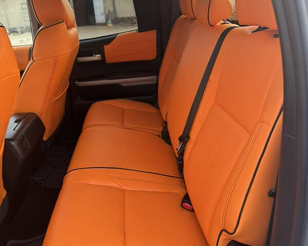 Белый Тойота Тундра, объемом двигателя 5.66 л и пробегом 142 тыс. км за 43700 $, фото 24 на Automoto.ua