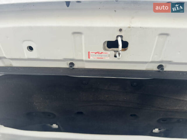 Белый Тойота Тундра, объемом двигателя 5.66 л и пробегом 142 тыс. км за 43700 $, фото 14 на Automoto.ua