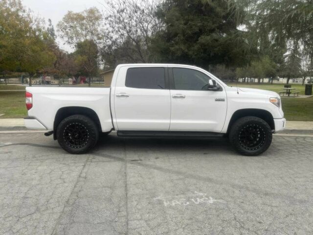 Белый Тойота Тундра, объемом двигателя 5.7 л и пробегом 39 тыс. км за 16500 $, фото 6 на Automoto.ua