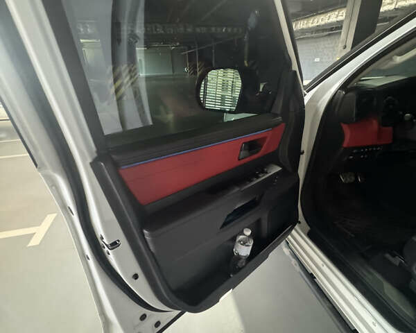 Белый Тойота Тундра, объемом двигателя 3.45 л и пробегом 4 тыс. км за 84848 $, фото 12 на Automoto.ua