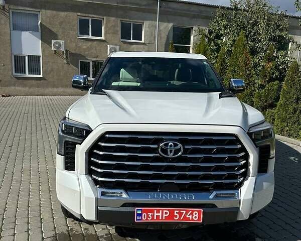 Белый Тойота Тундра, объемом двигателя 3.45 л и пробегом 40 тыс. км за 92500 $, фото 2 на Automoto.ua
