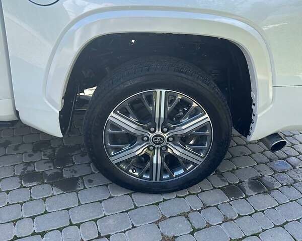 Белый Тойота Тундра, объемом двигателя 3.45 л и пробегом 40 тыс. км за 92500 $, фото 9 на Automoto.ua