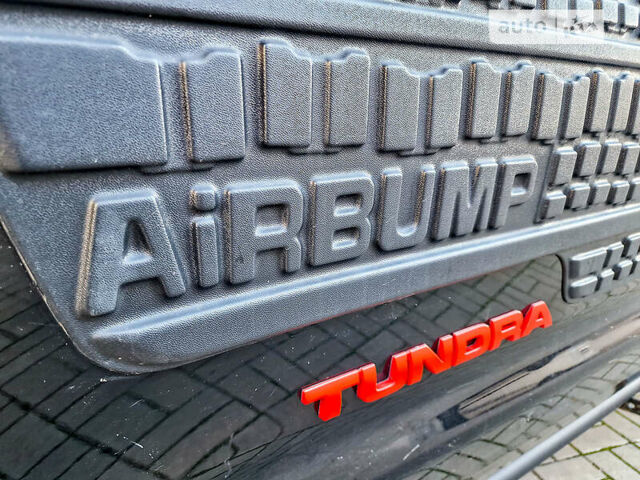 Черный Тойота Тундра, объемом двигателя 5.7 л и пробегом 139 тыс. км за 25000 $, фото 21 на Automoto.ua