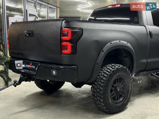 Черный Тойота Тундра, объемом двигателя 5.7 л и пробегом 158 тыс. км за 19900 $, фото 16 на Automoto.ua