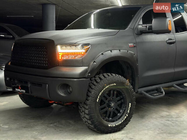 Черный Тойота Тундра, объемом двигателя 5.7 л и пробегом 158 тыс. км за 19900 $, фото 8 на Automoto.ua