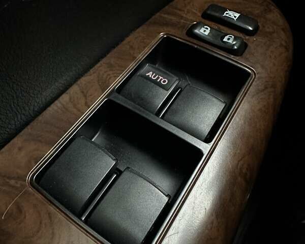 Чорний Тойота Тундра, об'ємом двигуна 5.66 л та пробігом 117 тис. км за 29000 $, фото 43 на Automoto.ua