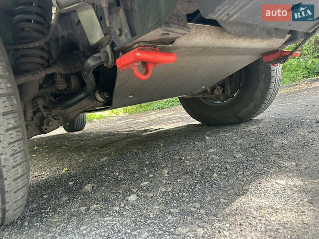 Черный Тойота Тундра, объемом двигателя 5.69 л и пробегом 173 тыс. км за 26000 $, фото 17 на Automoto.ua