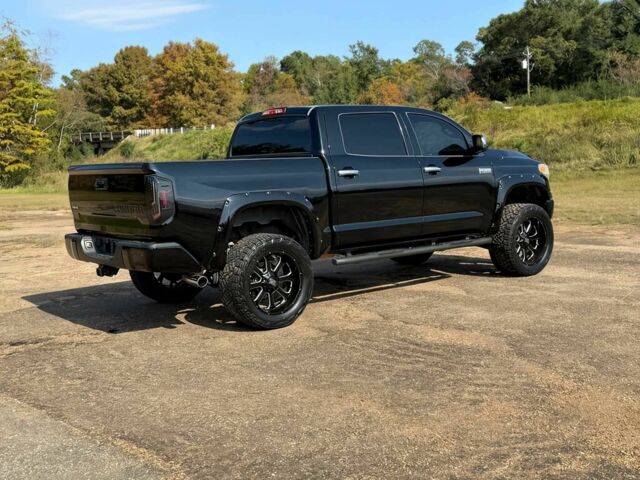 Черный Тойота Тундра, объемом двигателя 5.7 л и пробегом 89 тыс. км за 14900 $, фото 4 на Automoto.ua