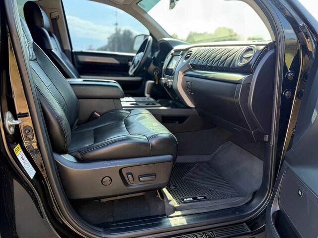 Черный Тойота Тундра, объемом двигателя 5.7 л и пробегом 89 тыс. км за 14900 $, фото 11 на Automoto.ua