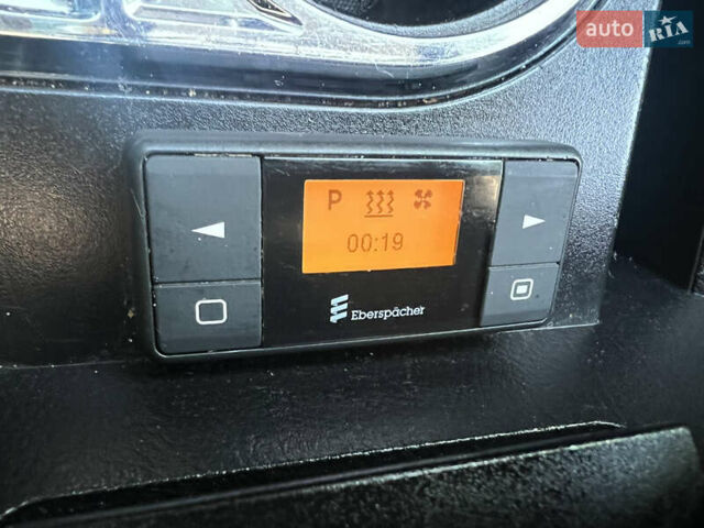 Черный Тойота Тундра, объемом двигателя 5.66 л и пробегом 185 тыс. км за 30000 $, фото 14 на Automoto.ua