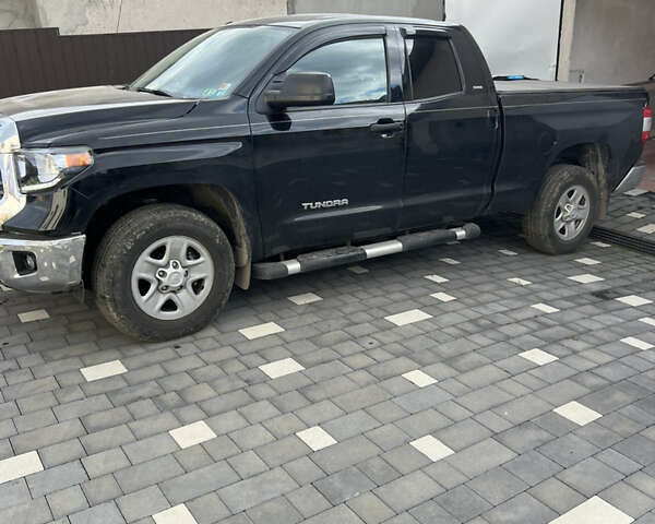 Черный Тойота Тундра, объемом двигателя 4.6 л и пробегом 38 тыс. км за 30000 $, фото 2 на Automoto.ua