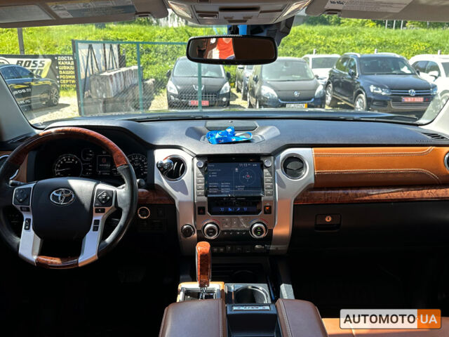 Черный Тойота Тундра, объемом двигателя 5.7 л и пробегом 33 тыс. км за 60999 $, фото 19 на Automoto.ua