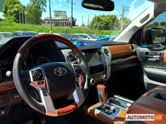 Черный Тойота Тундра, объемом двигателя 5.7 л и пробегом 33 тыс. км за 60999 $, фото 13 на Automoto.ua