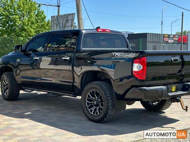 Черный Тойота Тундра, объемом двигателя 5.7 л и пробегом 33 тыс. км за 60999 $, фото 3 на Automoto.ua