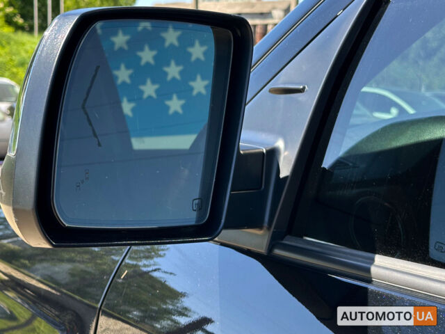 Черный Тойота Тундра, объемом двигателя 5.7 л и пробегом 33 тыс. км за 60999 $, фото 9 на Automoto.ua