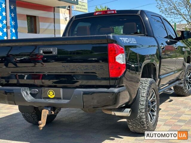 Черный Тойота Тундра, объемом двигателя 5.7 л и пробегом 33 тыс. км за 60999 $, фото 5 на Automoto.ua