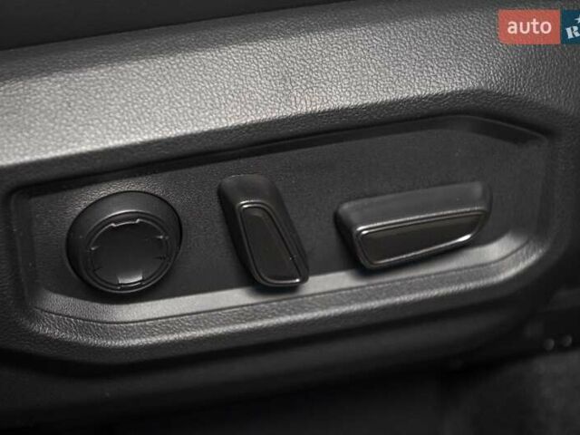 Чорний Тойота Тундра, об'ємом двигуна 3.45 л та пробігом 99 тис. км за 69999 $, фото 59 на Automoto.ua