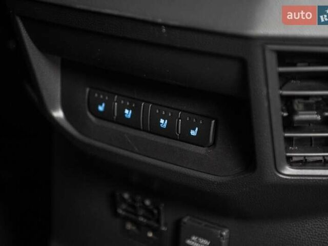 Чорний Тойота Тундра, об'ємом двигуна 3.45 л та пробігом 99 тис. км за 69999 $, фото 56 на Automoto.ua