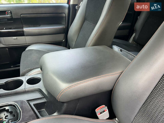 Красный Тойота Тундра, объемом двигателя 5.7 л и пробегом 205 тыс. км за 22900 $, фото 88 на Automoto.ua