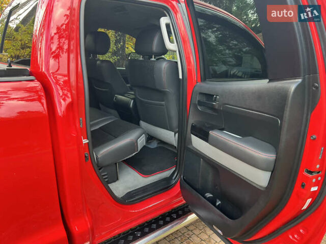 Красный Тойота Тундра, объемом двигателя 5.7 л и пробегом 205 тыс. км за 22900 $, фото 98 на Automoto.ua